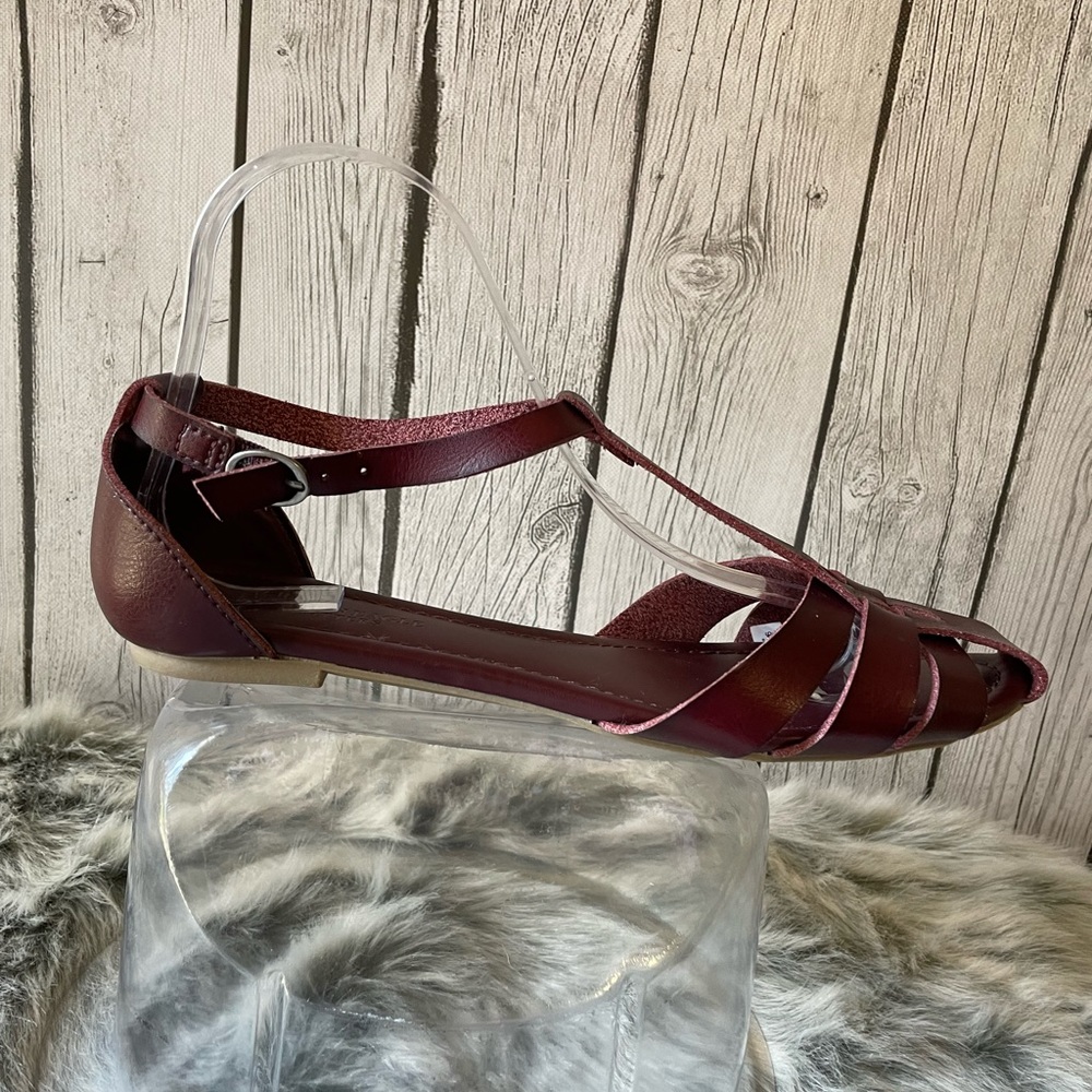 COPY - American Eagle outfitters leather flat gladiator sandals - Picture 5 of 7